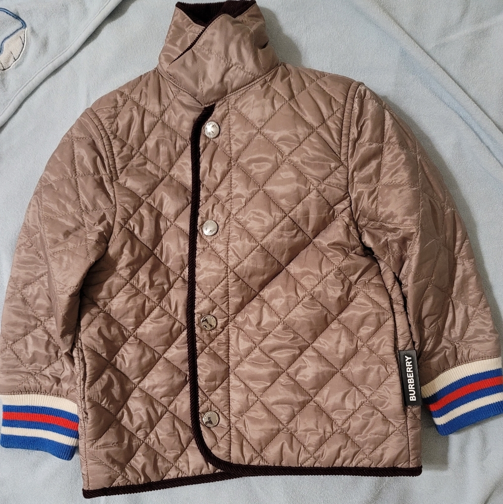 Burberry quilted jacket ( unisex)